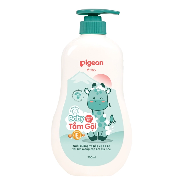 Tắm gội 2 trong 1 700ml Pigeon New